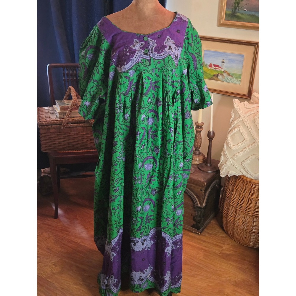 Only Necessities Green Purple Floral Muumuu Lounger Dress Plus Size 3X NWT - Picture 2 of 7